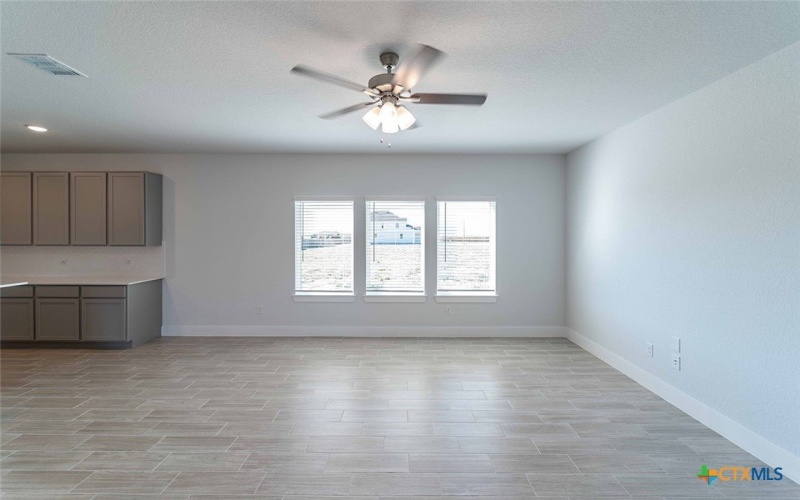 513 Lina Way, Seguin, TX 78155, 3 Bedrooms Bedrooms, ,2 BathroomsBathrooms,Residential,For Sale,513 Lina Way,556177