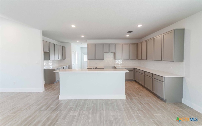 513 Lina Way, Seguin, TX 78155, 3 Bedrooms Bedrooms, ,2 BathroomsBathrooms,Residential,For Sale,513 Lina Way,556177