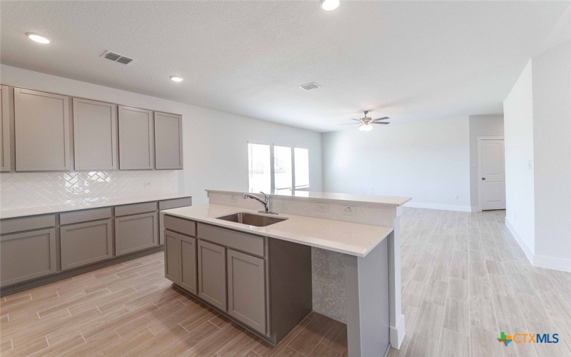 513 Lina Way, Seguin, TX 78155, 3 Bedrooms Bedrooms, ,2 BathroomsBathrooms,Residential,For Sale,513 Lina Way,556177