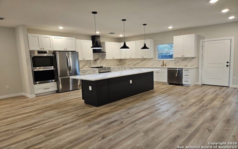 5819 lake bluff, San Antonio, TX 78222, 3 Bedrooms Bedrooms, ,2 BathroomsBathrooms,Residential,For Sale,5819 lake bluff,1867681