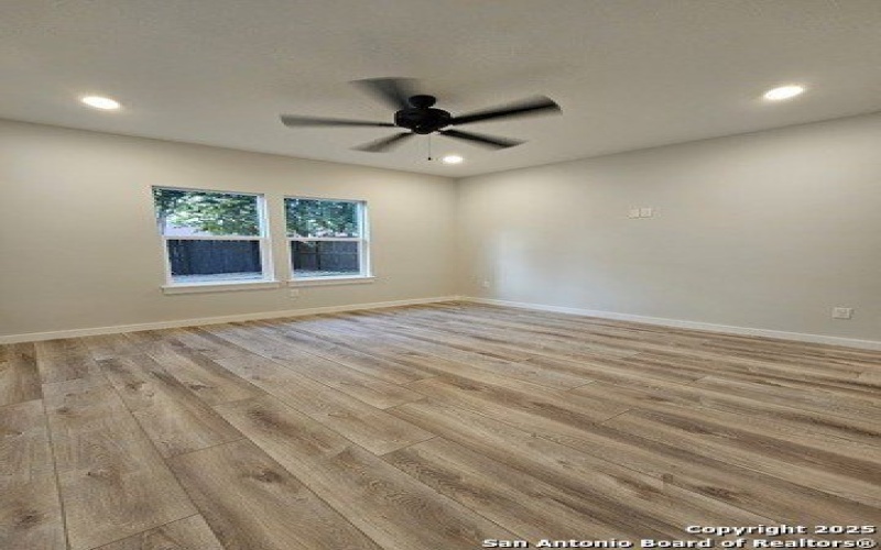 5819 lake bluff, San Antonio, TX 78222, 3 Bedrooms Bedrooms, ,2 BathroomsBathrooms,Residential,For Sale,5819 lake bluff,1867681