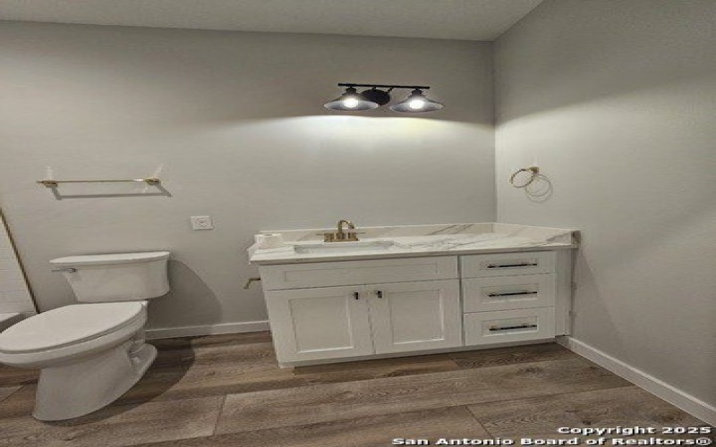 5819 lake bluff, San Antonio, TX 78222, 3 Bedrooms Bedrooms, ,2 BathroomsBathrooms,Residential,For Sale,5819 lake bluff,1867681