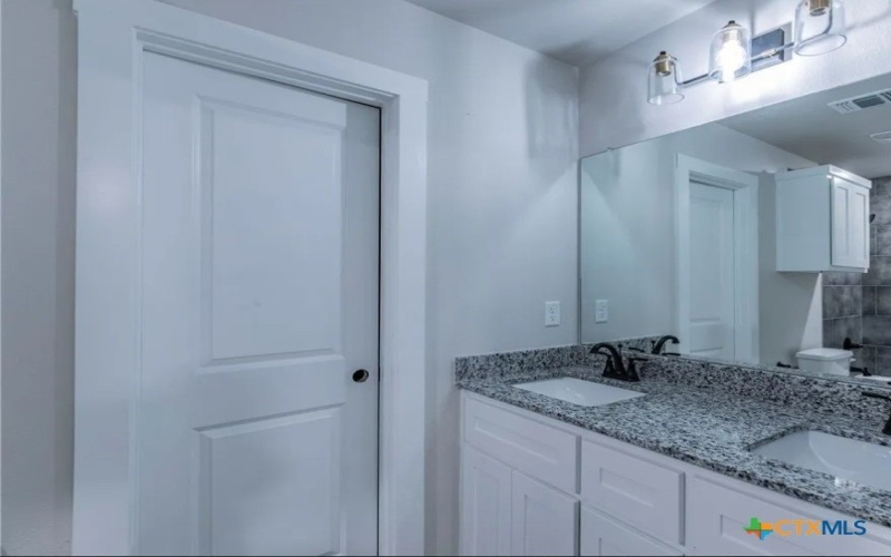 214 N Sparks Street #B, Belton, TX 76513, 3 Habitaciones Habitaciones , ,2 BañosBaños,Residential Lease,En Alquiler,214 N Sparks Street,580006