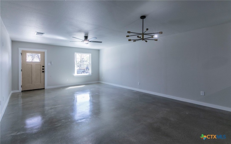 214 N Sparks Street #B, Belton, TX 76513, 3 Habitaciones Habitaciones , ,2 BañosBaños,Residential Lease,En Alquiler,214 N Sparks Street,580006
