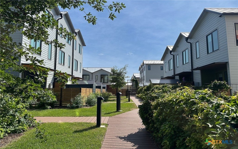 103 Lively Lane #B, San Marcos, TX 78666, 2 Bedrooms Bedrooms, ,2 BathroomsBathrooms,Residential,For Sale,103 Lively Lane,576172