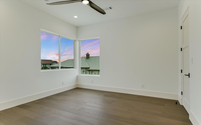 98 Wennmohs Place, Horseshoe Bay, TX 78657, 4 Bedrooms Bedrooms, ,5 BathroomsBathrooms,Residential,For Sale,98 Wennmohs Place,173400