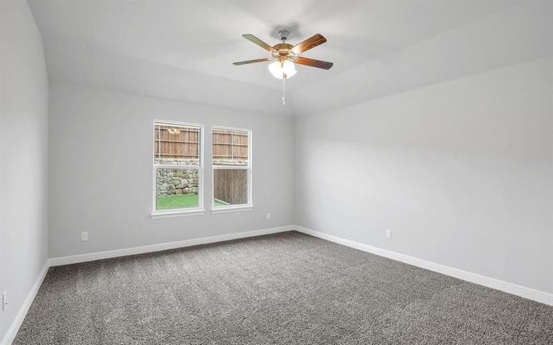 1155 KEYSTONE Drive, Granbury, TX 76048, 4 Bedrooms Bedrooms, ,2 BathroomsBathrooms,Residential,For Sale,1155 KEYSTONE Drive,20939515