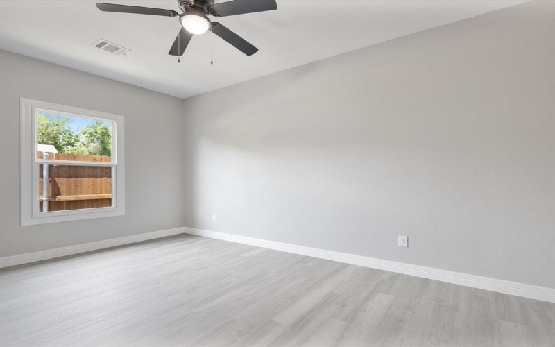 1101 Stella Street, Fort Worth, TX 76104, 3 Bedrooms Bedrooms, ,2 BathroomsBathrooms,Residential,For Sale,1101 Stella Street,20933423