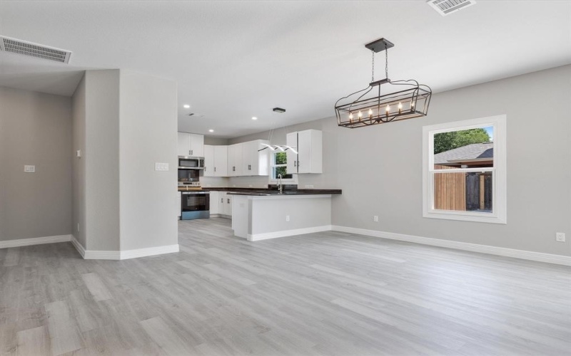 1101 Stella Street, Fort Worth, TX 76104, 3 Bedrooms Bedrooms, ,2 BathroomsBathrooms,Residential,For Sale,1101 Stella Street,20933423