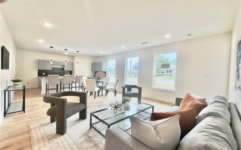3801 Carpenter Avenue, Dallas, TX 75210, 4 Bedrooms Bedrooms, ,2 BathroomsBathrooms,Residential,For Sale,3801 Carpenter Avenue,20939952