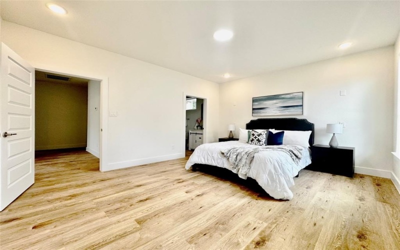 3801 Carpenter Avenue, Dallas, TX 75210, 4 Bedrooms Bedrooms, ,2 BathroomsBathrooms,Residential,For Sale,3801 Carpenter Avenue,20939952