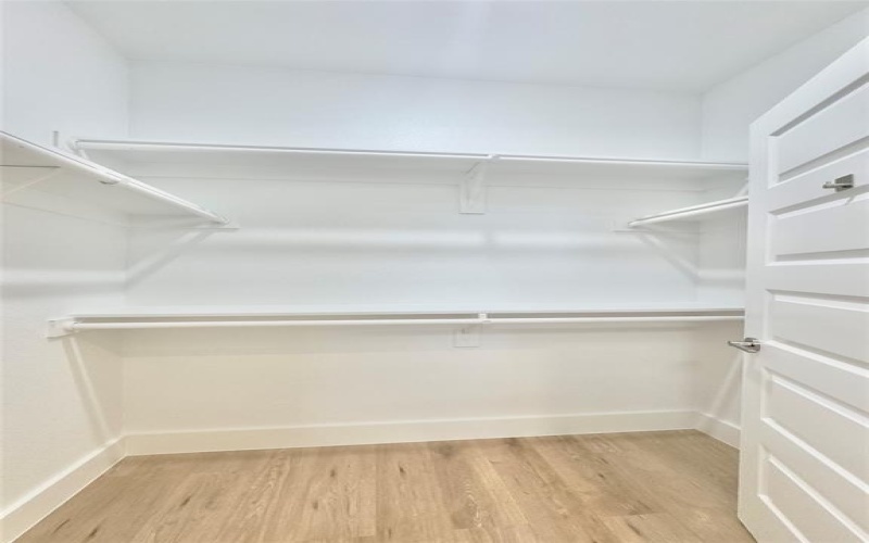 3801 Carpenter Avenue, Dallas, TX 75210, 4 Bedrooms Bedrooms, ,2 BathroomsBathrooms,Residential,For Sale,3801 Carpenter Avenue,20939952
