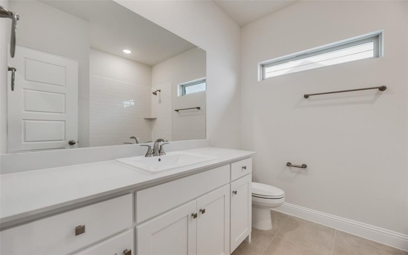 7104 Manhattan Drive, Rowlett, TX 75088, 5 Bedrooms Bedrooms, ,5 BathroomsBathrooms,Residential,For Sale,7104 Manhattan Drive,20939969