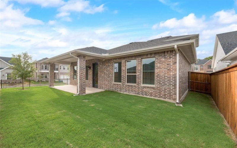 7104 Manhattan Drive, Rowlett, TX 75088, 5 Bedrooms Bedrooms, ,5 BathroomsBathrooms,Residential,For Sale,7104 Manhattan Drive,20939969