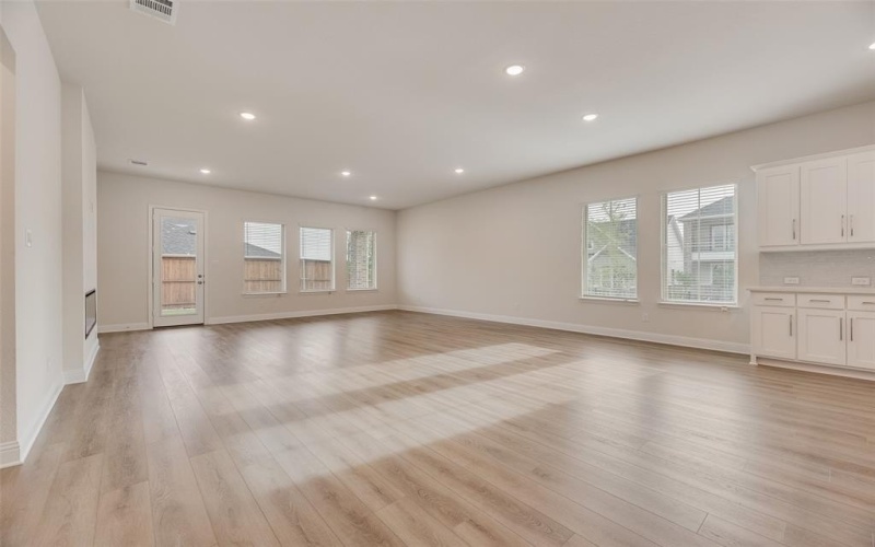 7104 Manhattan Drive, Rowlett, TX 75088, 5 Bedrooms Bedrooms, ,5 BathroomsBathrooms,Residential,For Sale,7104 Manhattan Drive,20939969