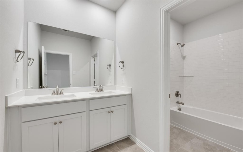 648 Marcus Lane, Crowley, TX 76036, 4 Bedrooms Bedrooms, ,2 BathroomsBathrooms,Residential,For Sale,648 Marcus Lane,20940044