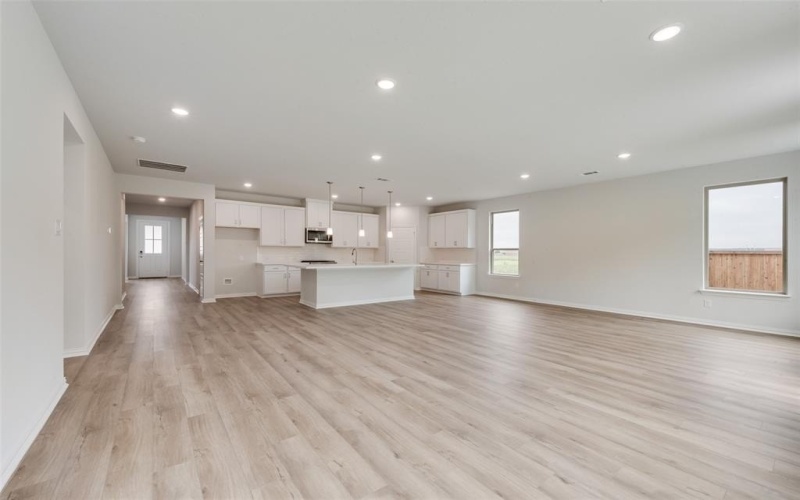 648 Marcus Lane, Crowley, TX 76036, 4 Bedrooms Bedrooms, ,2 BathroomsBathrooms,Residential,For Sale,648 Marcus Lane,20940044
