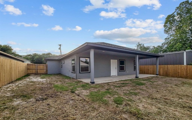 1223 Wesley Street, Greenville, TX 75401, 3 Bedrooms Bedrooms, ,2 BathroomsBathrooms,Residential,For Sale,1223 Wesley Street,20940073