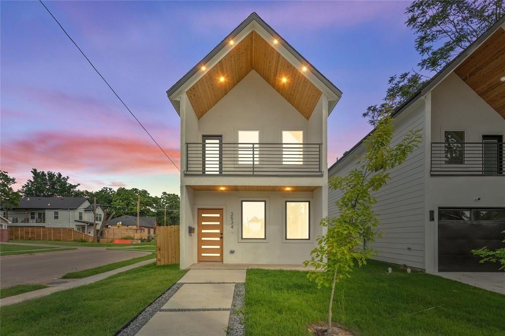 2534 Pennsylvania Avenue, Dallas, TX 75215, 3 Bedrooms Bedrooms, ,2 BathroomsBathrooms,Residential,For Sale,2534 Pennsylvania Avenue,20940127