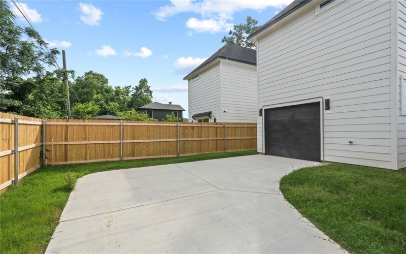 2534 Pennsylvania Avenue, Dallas, TX 75215, 3 Bedrooms Bedrooms, ,2 BathroomsBathrooms,Residential,For Sale,2534 Pennsylvania Avenue,20940127