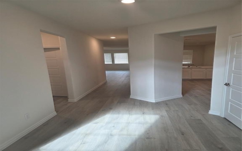 6973 COTHRUM Lane, Garland, TX 75043, 4 Bedrooms Bedrooms, ,3 BathroomsBathrooms,Residential Lease,For Rent,6973 COTHRUM Lane,20940200