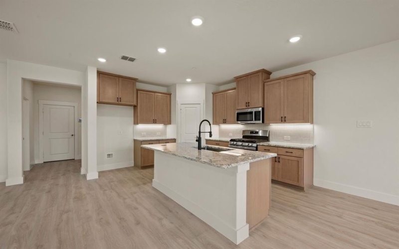 2512 Red Tailed Hawk Lane, McKinney, TX 75071, 3 Habitaciones Habitaciones , ,2 BañosBaños,Residential,En Venta,2512 Red Tailed Hawk Lane,20940302