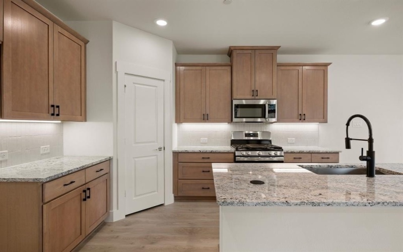 2512 Red Tailed Hawk Lane, McKinney, TX 75071, 3 Habitaciones Habitaciones , ,2 BañosBaños,Residential,En Venta,2512 Red Tailed Hawk Lane,20940302