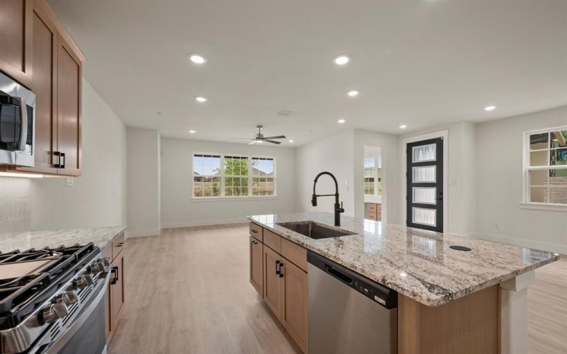2512 Red Tailed Hawk Lane, McKinney, TX 75071, 3 Habitaciones Habitaciones , ,2 BañosBaños,Residential,En Venta,2512 Red Tailed Hawk Lane,20940302