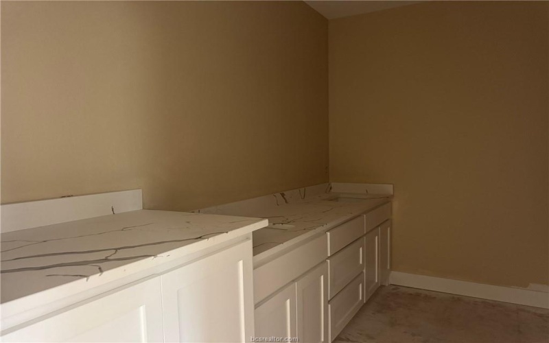 807 South Coulter Drive, Bryan, TX 77803, 4 Habitaciones Habitaciones , ,2 BañosBaños,Residential Lease,En Alquiler,807 South Coulter Drive,25005091