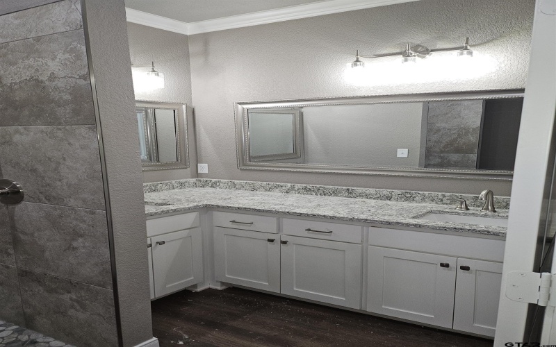 304 Cottonwood, Overton, TX 75684, 2 Bedrooms Bedrooms, ,2 BathroomsBathrooms,Residential,For Sale,304 Cottonwood,25007540