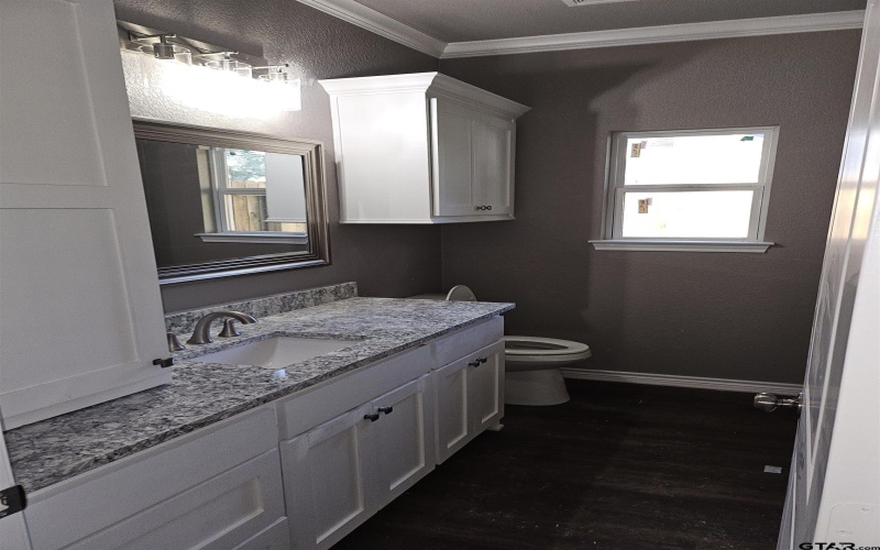 304 Cottonwood, Overton, TX 75684, 2 Bedrooms Bedrooms, ,2 BathroomsBathrooms,Residential,For Sale,304 Cottonwood,25007540