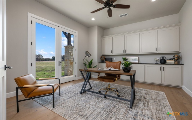 713 San Gabriel Ranch Rd, Liberty Hill, TX 78641, 5 Bedrooms Bedrooms, ,6 BathroomsBathrooms,Residential,For Sale,713 San Gabriel Ranch Rd,580413