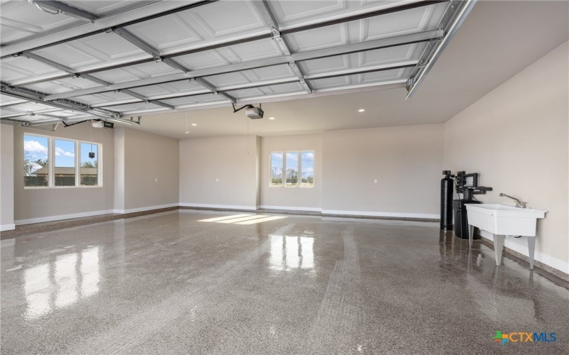 713 San Gabriel Ranch Rd, Liberty Hill, TX 78641, 5 Bedrooms Bedrooms, ,6 BathroomsBathrooms,Residential,For Sale,713 San Gabriel Ranch Rd,580413