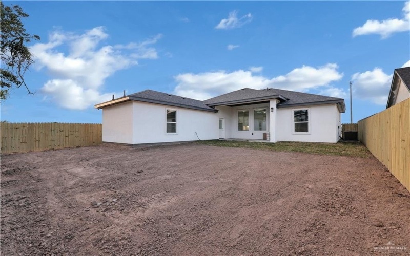 1200 E Acacia Drive, San Juan, TX 78589, 3 Habitaciones Habitaciones , ,2 BañosBaños,Residential,En Venta,1200 E Acacia Drive,471576