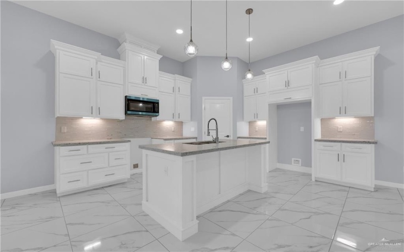 1200 E Acacia Drive, San Juan, TX 78589, 3 Habitaciones Habitaciones , ,2 BañosBaños,Residential,En Venta,1200 E Acacia Drive,471576