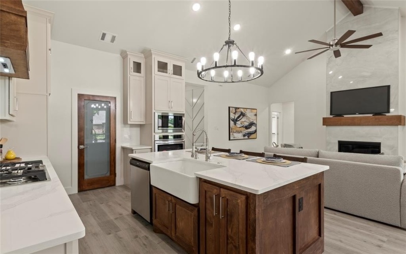 112 Springwood Road, Enchanted Oaks, TX 75156, 3 Bedrooms Bedrooms, ,2 BathroomsBathrooms,Residential,For Sale,112 Springwood Road,20940425