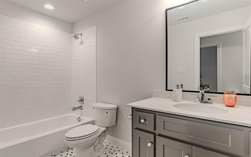 402 Sunset Lane, Fort Worth, TX 76114, 3 Habitaciones Habitaciones , ,2 BañosBaños,Residential,En Venta,402 Sunset Lane,20940580
