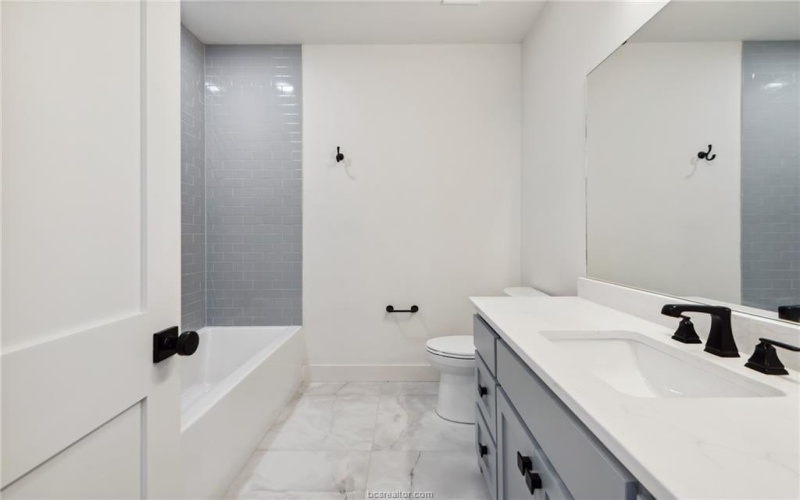 2318 Terrapin Trail, College Station, TX 77845, 5 Bedrooms Bedrooms, ,3 BathroomsBathrooms,Residential,For Sale,2318 Terrapin Trail,24014888