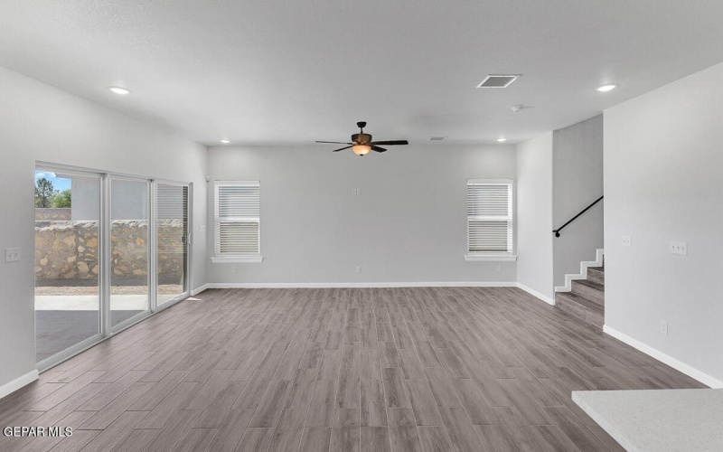 980 Aqueduct Avenue, El Paso, TX 79932, 4 Bedrooms Bedrooms, ,3 BathroomsBathrooms,Residential,For Sale,980 Aqueduct Avenue,912194