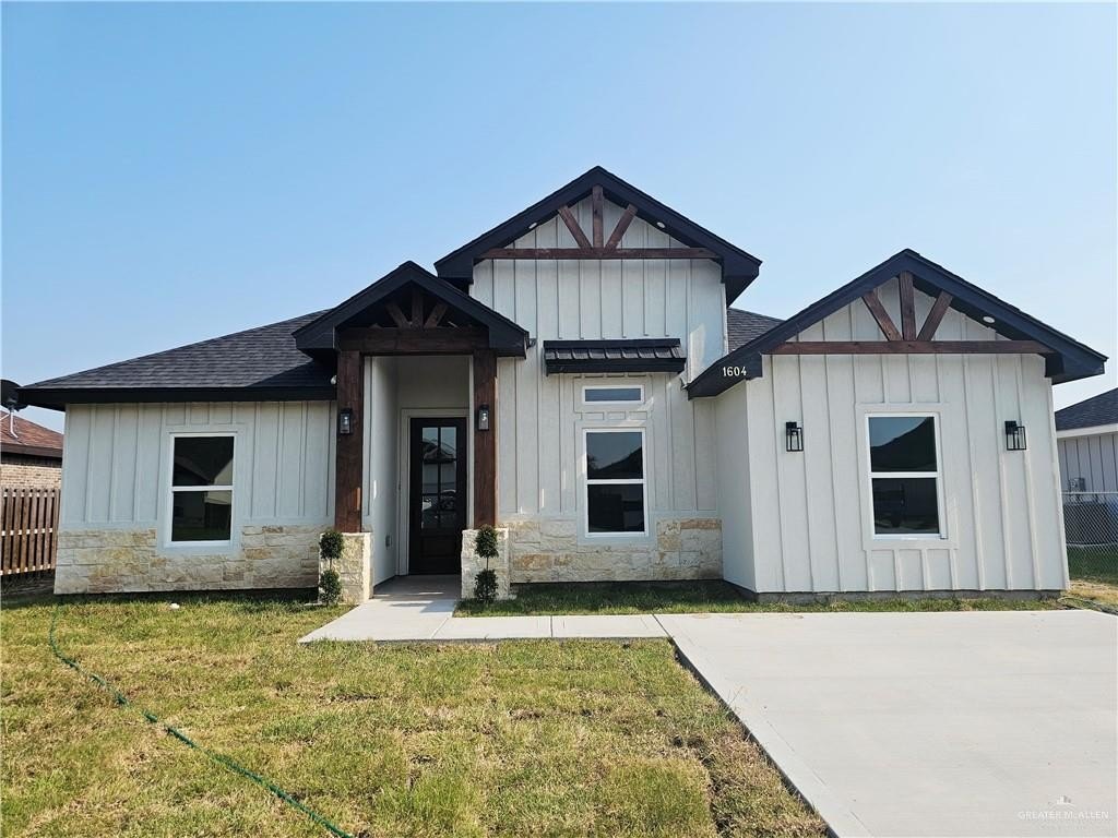 1604 Matilda Rose Street, Weslaco, TX 78599, 4 Bedrooms Bedrooms, ,2 BathroomsBathrooms,Residential,For Sale,1604 Matilda Rose Street,471554