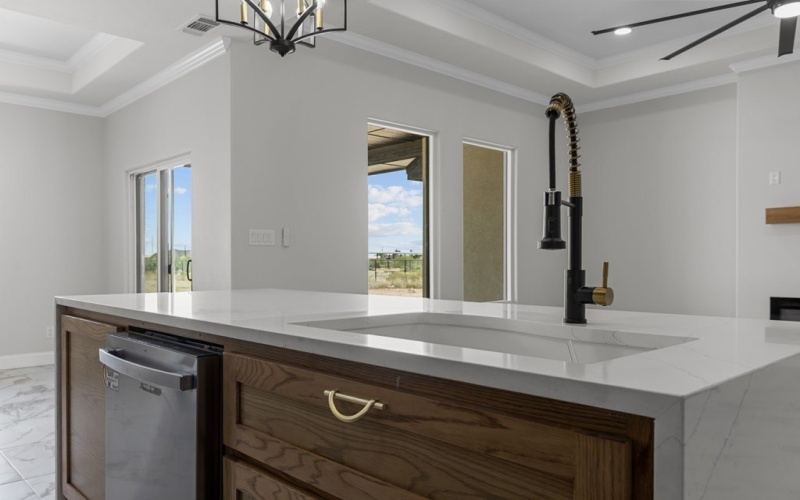926 N Navajo Ave, Odessa, TX 79763, 4 Bedrooms Bedrooms, ,5 BathroomsBathrooms,Residential,For Sale,926 N Navajo Ave,160288