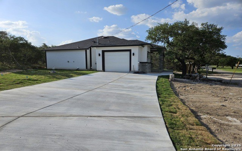 3440 Tanglewood, Spring Branch, TX 78070, 3 Bedrooms Bedrooms, ,2 BathroomsBathrooms,Residential,For Sale,3440 Tanglewood,1868048