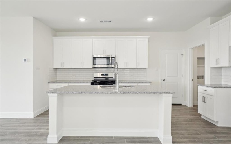 1206 Triton Drive, Seagoville, TX 75159, 4 Bedrooms Bedrooms, ,2 BathroomsBathrooms,Residential,For Sale,1206 Triton Drive,20864782