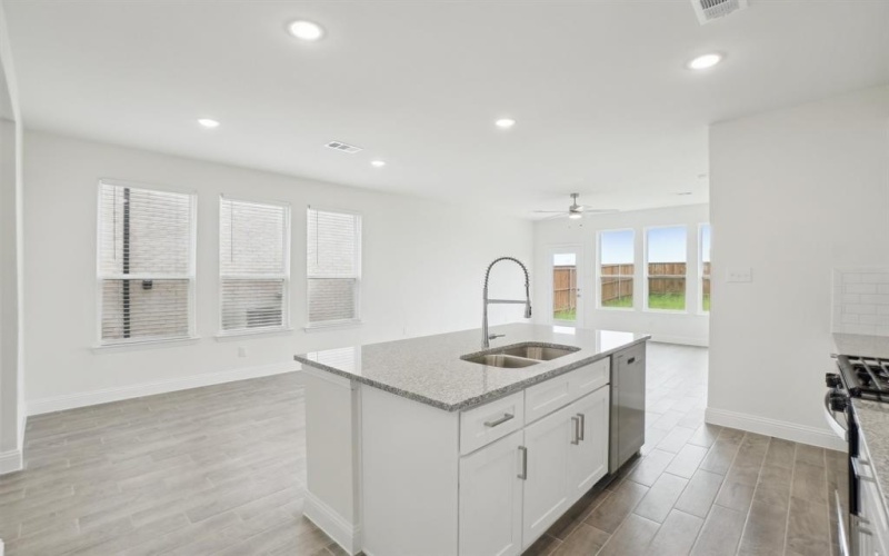 1206 Triton Drive, Seagoville, TX 75159, 4 Bedrooms Bedrooms, ,2 BathroomsBathrooms,Residential,For Sale,1206 Triton Drive,20864782
