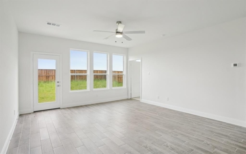 1206 Triton Drive, Seagoville, TX 75159, 4 Bedrooms Bedrooms, ,2 BathroomsBathrooms,Residential,For Sale,1206 Triton Drive,20864782