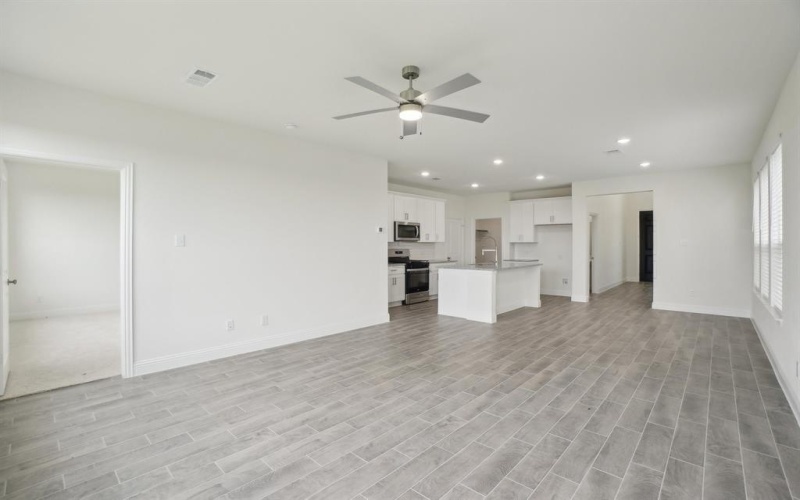 1206 Triton Drive, Seagoville, TX 75159, 4 Bedrooms Bedrooms, ,2 BathroomsBathrooms,Residential,For Sale,1206 Triton Drive,20864782