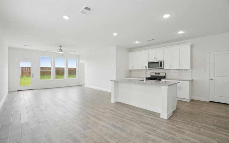 1206 Triton Drive, Seagoville, TX 75159, 4 Bedrooms Bedrooms, ,2 BathroomsBathrooms,Residential,For Sale,1206 Triton Drive,20864782