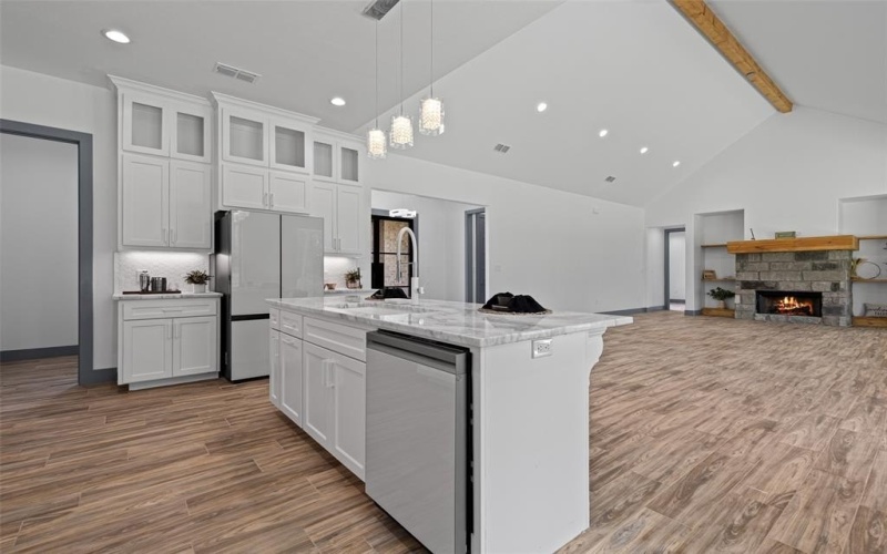 275 Cottonwood Circle, Longview, TX 75605, 4 Habitaciones Habitaciones , ,3 BañosBaños,Residential,En Venta,275 Cottonwood Circle,20930356