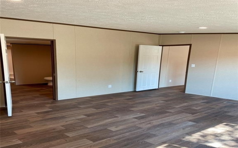 6032 Texas Trail, Granbury, TX 76048, 4 Bedrooms Bedrooms, ,2 BathroomsBathrooms,Residential,For Sale,6032 Texas Trail,20940843