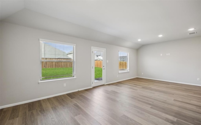 240 Lockhart Street, Greenville, TX 75402, 3 Habitaciones Habitaciones , ,2 BañosBaños,Residential,En Venta,240 Lockhart Street,20940874
